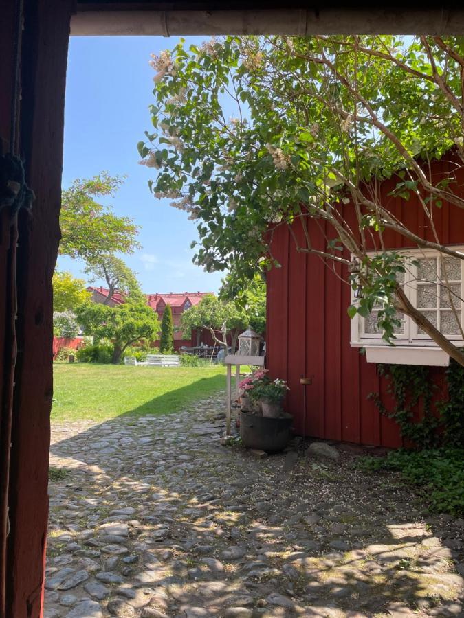 Charmigt Boende Med Perfekt Laege I Gamla Stan Falkenberg Luaran gambar